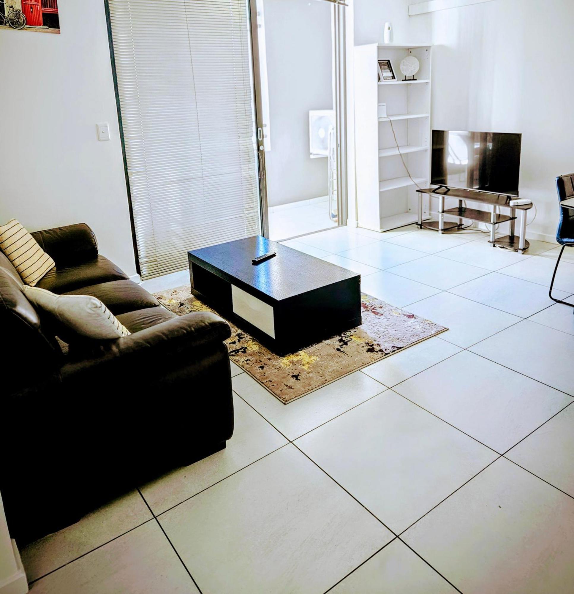 Kingelph Home-Stay Windhoek Luaran gambar